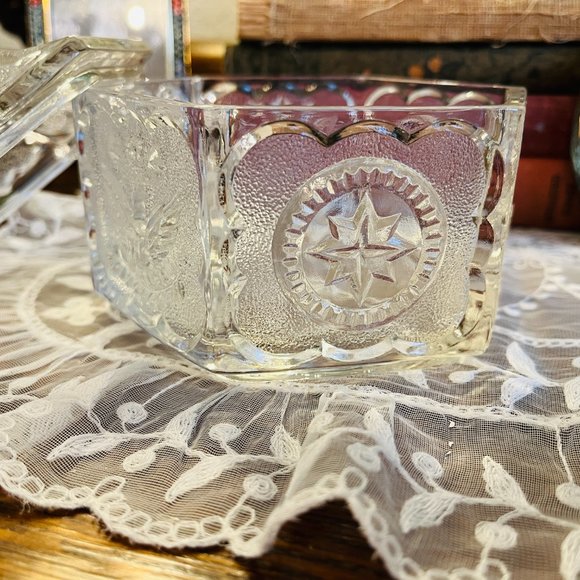 VTG Indiana Tiara Hexagonal Eagle Stars Colonial Candy Dish & Lid - Picture 4 of 6